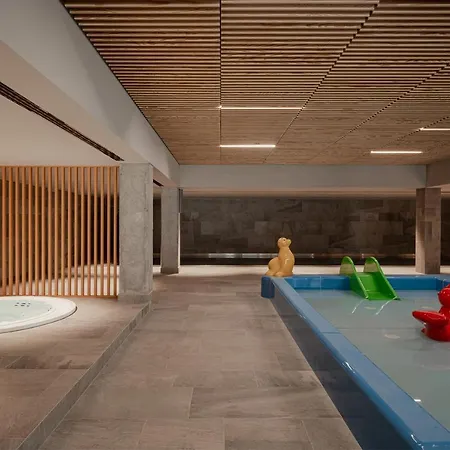 Vacationclub - 1 Maja Apartament 6 Апартаменты *